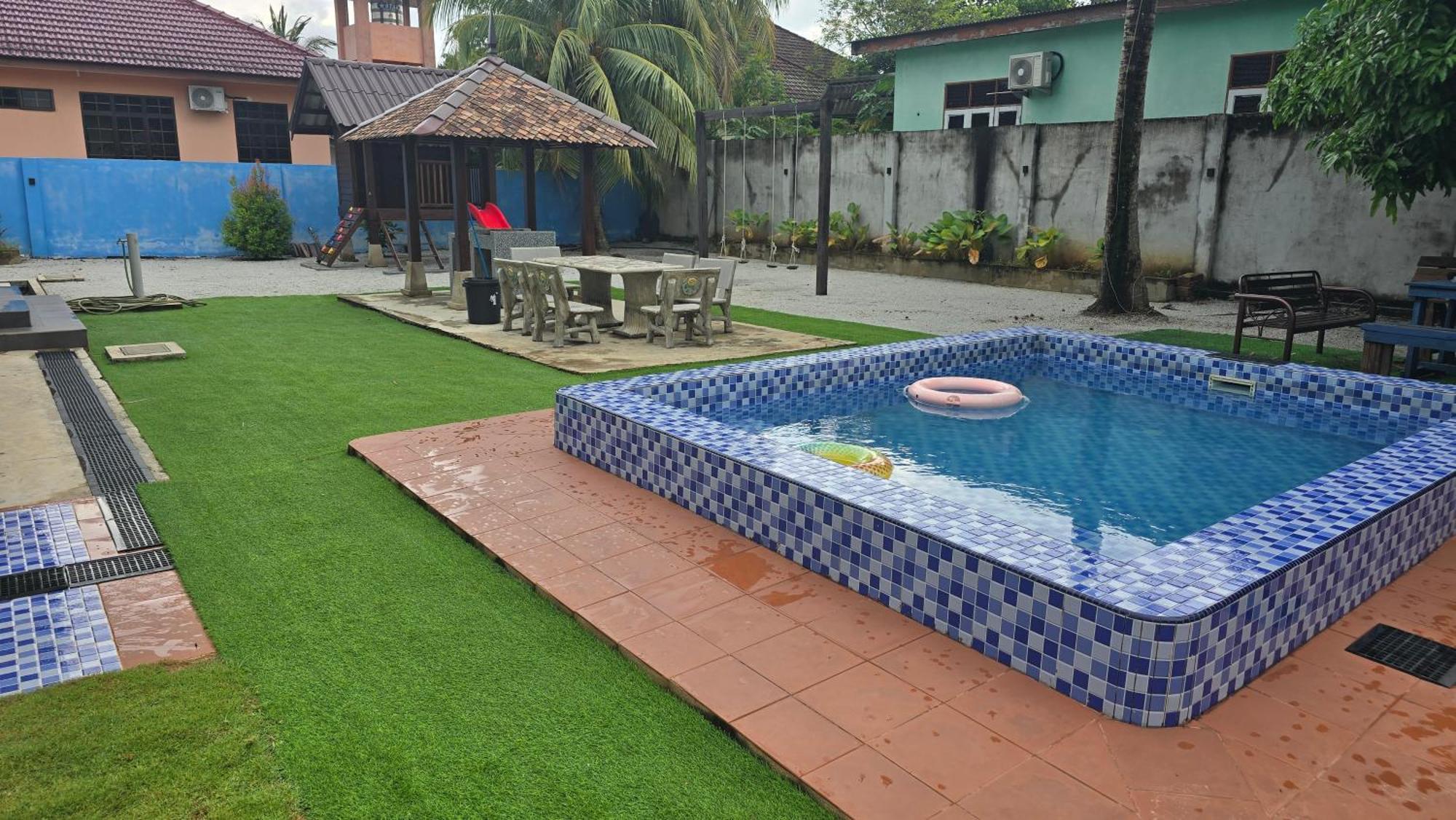Casa Tiga Homestay Besut 瓜拉勿述 外观 照片