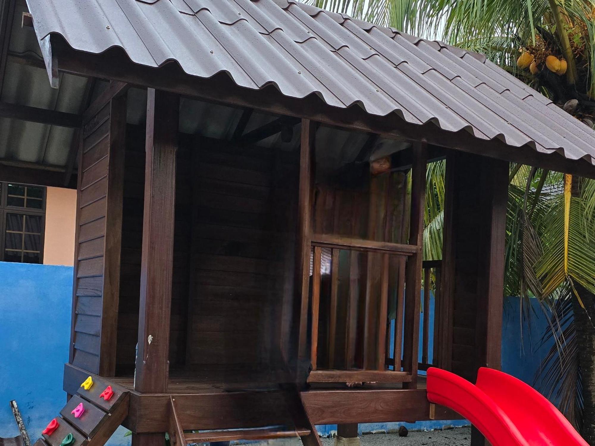 Casa Tiga Homestay Besut 瓜拉勿述 外观 照片