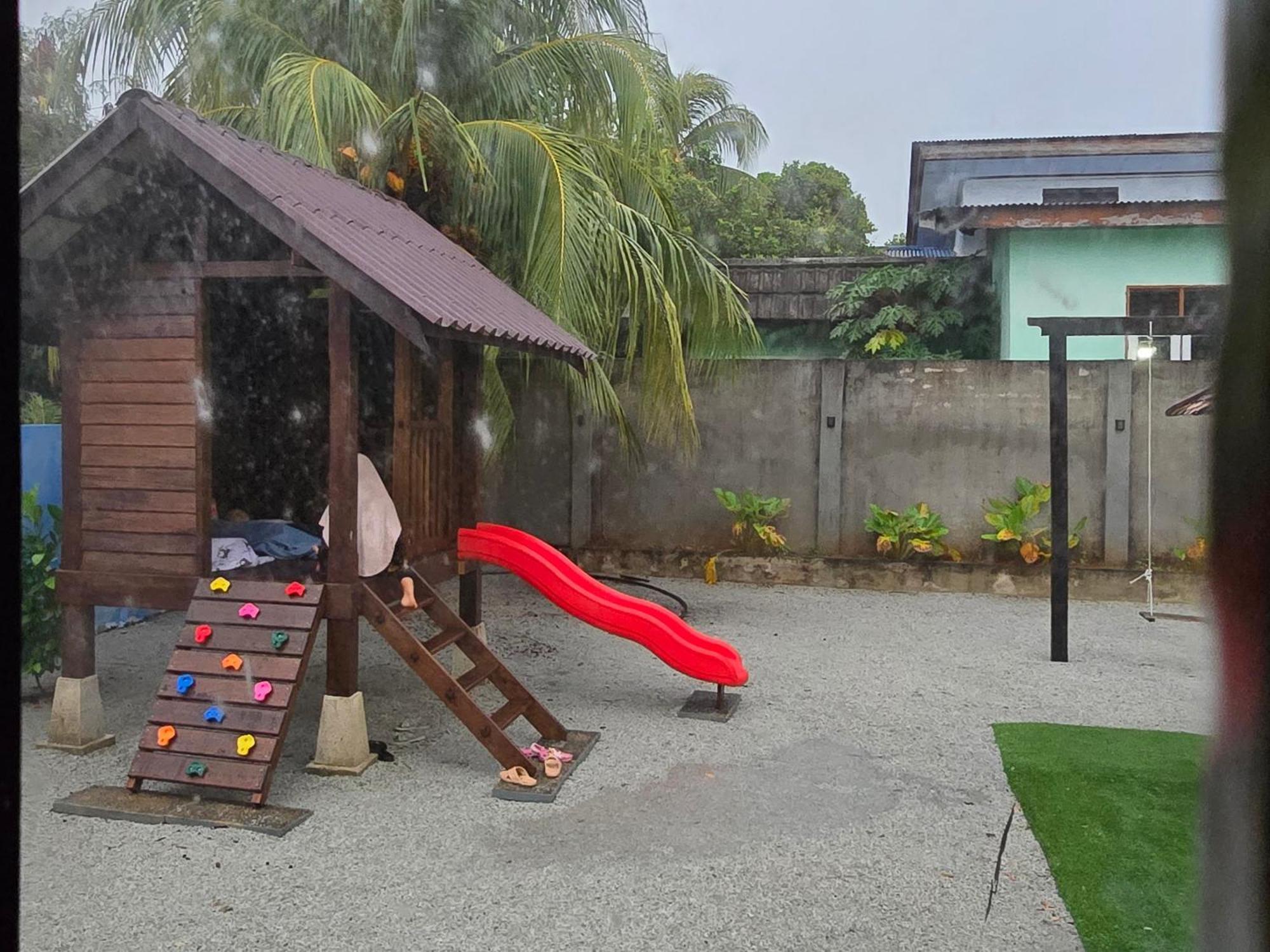Casa Tiga Homestay Besut 瓜拉勿述 外观 照片